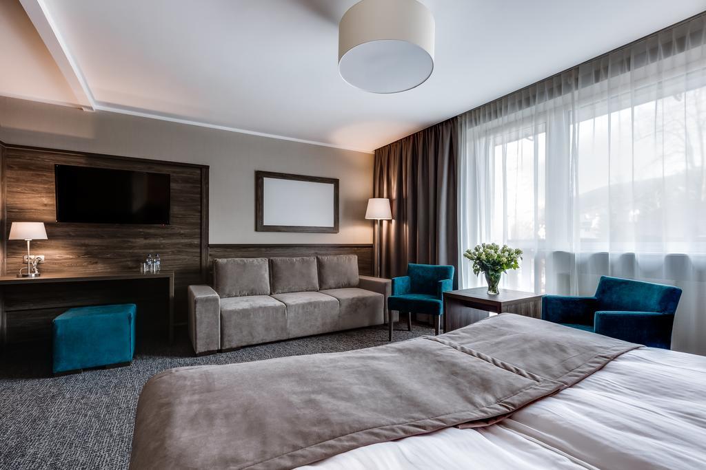 Hotel Konradowka Wellness & Spa - 300 Metrow Do Centrum Karpacz Oda fotoğraf