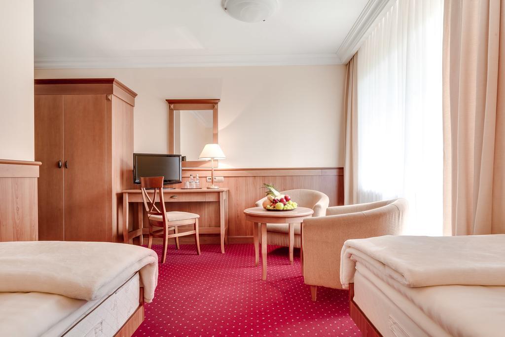 Hotel Konradowka Wellness & Spa - 300 Metrow Do Centrum Karpacz Dış mekan fotoğraf